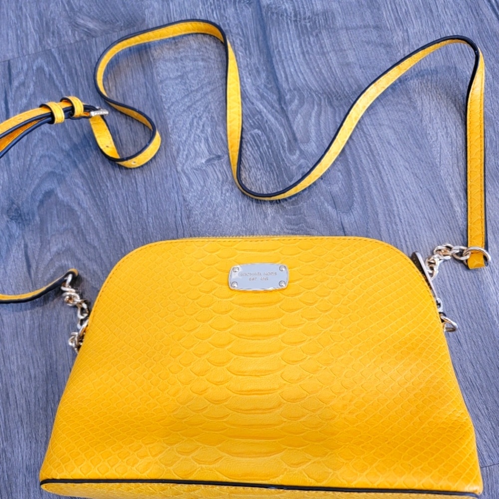Michael Kors Crossbody Purse